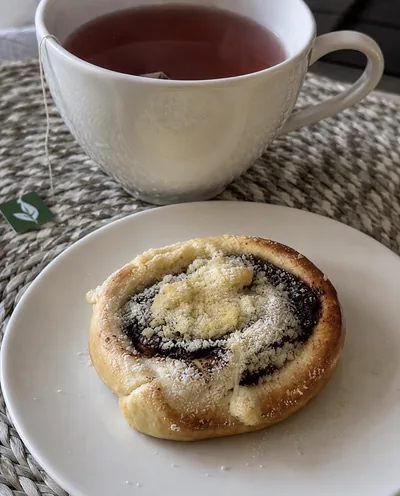 Ślimaczki drożdżowe z masą makową